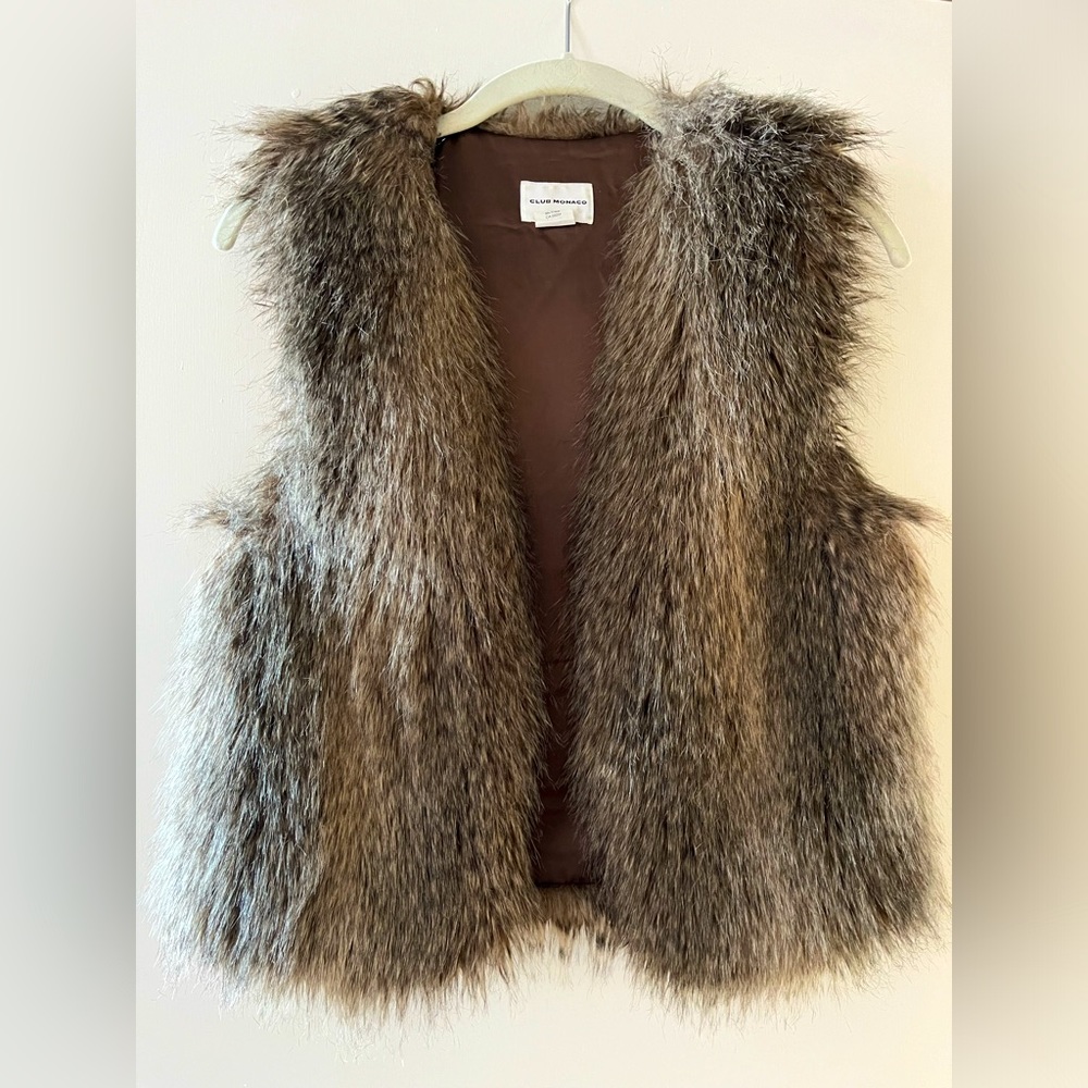 Faux Fur Vest / Sleeveless Vest / Brown Fur - Size 0 - Club Monaco